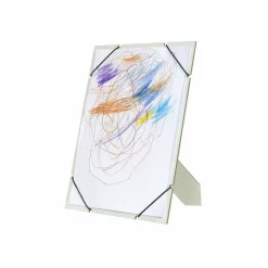 Hvid Tegningsramme til A4 tegninger - Kiddos.life Minim A4 slim